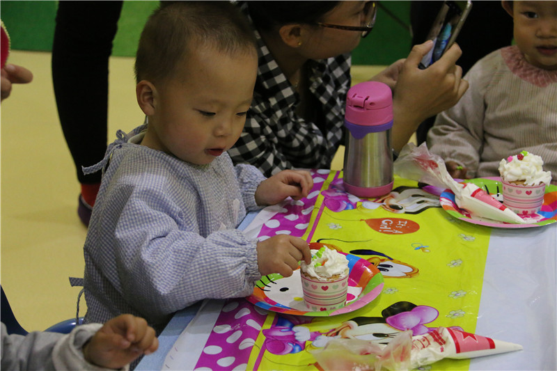 BBunion国际早教邯郸中心活动花絮：4月萌宝生日会